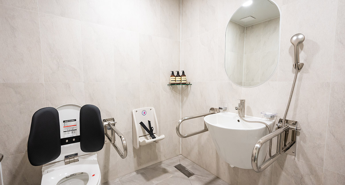 디럭스 킹 장애인